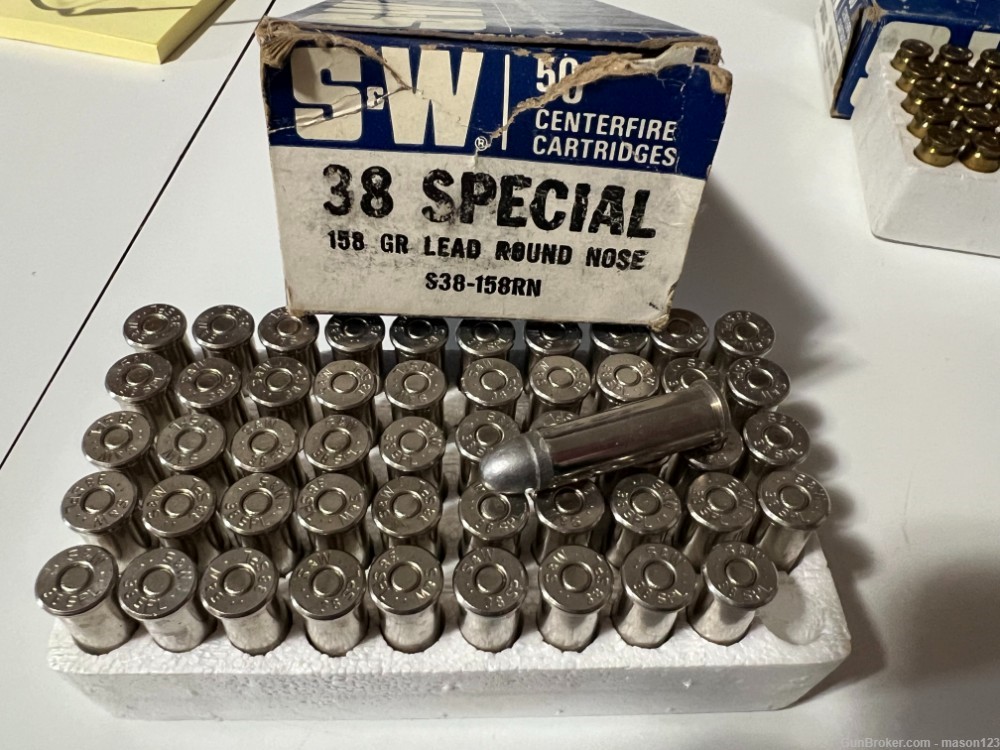 FULL BOX 38 SPL. IN A BLUE SMITH AND WESSON BOX 158 GR-img-0