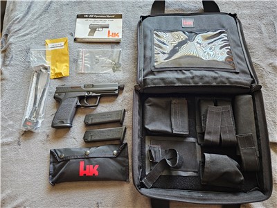HK USP Tactical 40 s&w excellent w/case three mags, cleaning kit