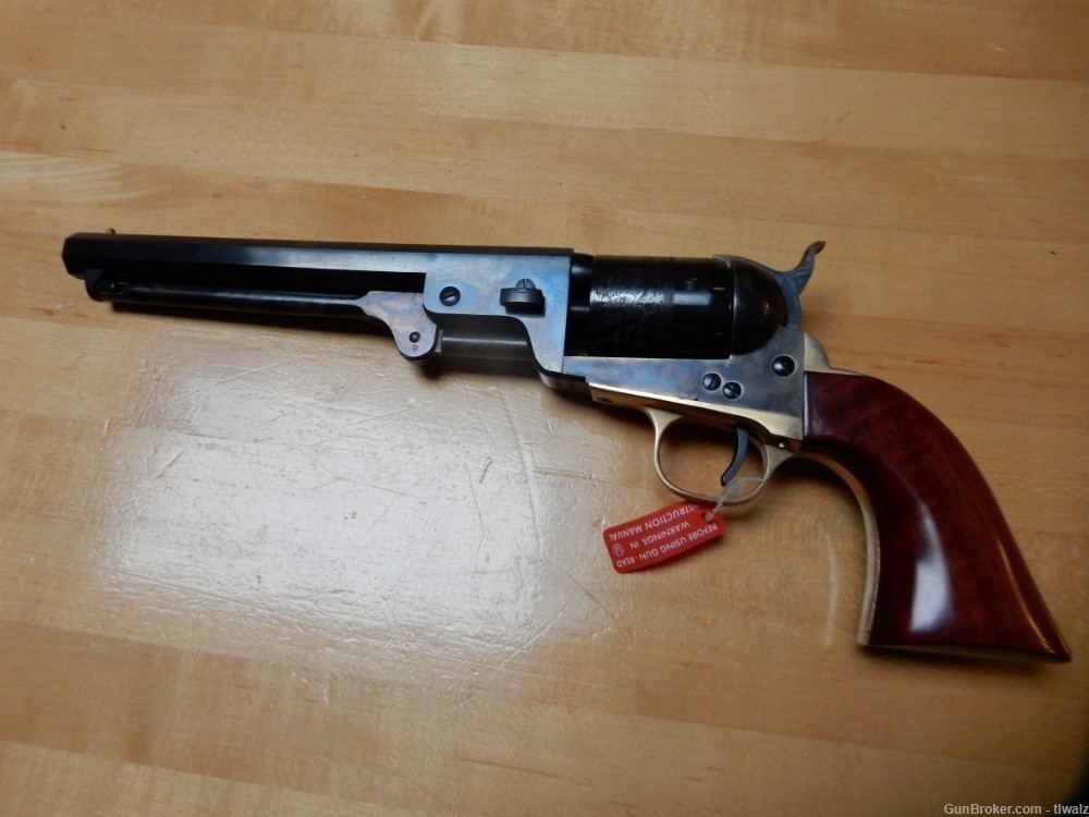 Uberti 1851 copy of Colt Revolver  in original box-img-0