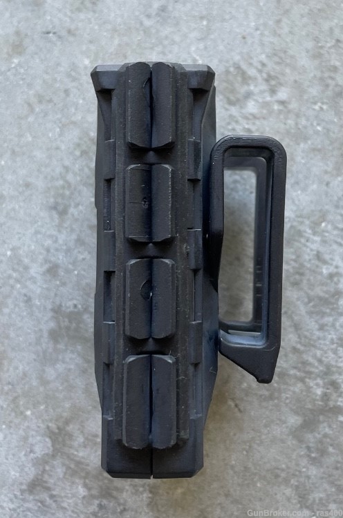 Adjustable Polymer Pistol Magazine Pouch w/ Belt Clip-img-2