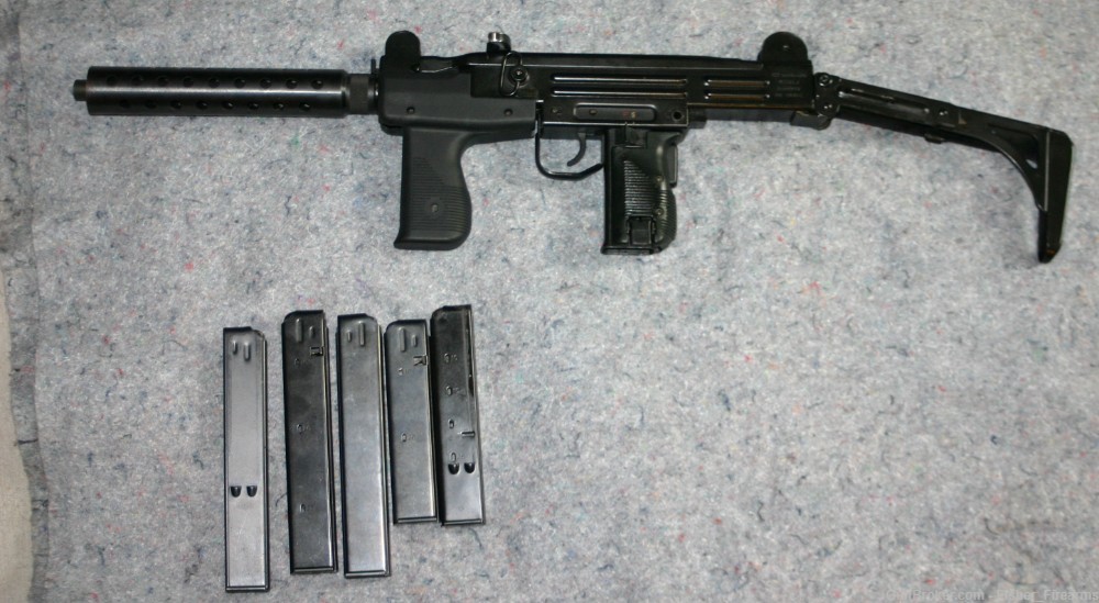 Uzi  Model A  9mm Carbine  Action Arms,  Comes with 8 Magazines & Mag Pouch-img-2