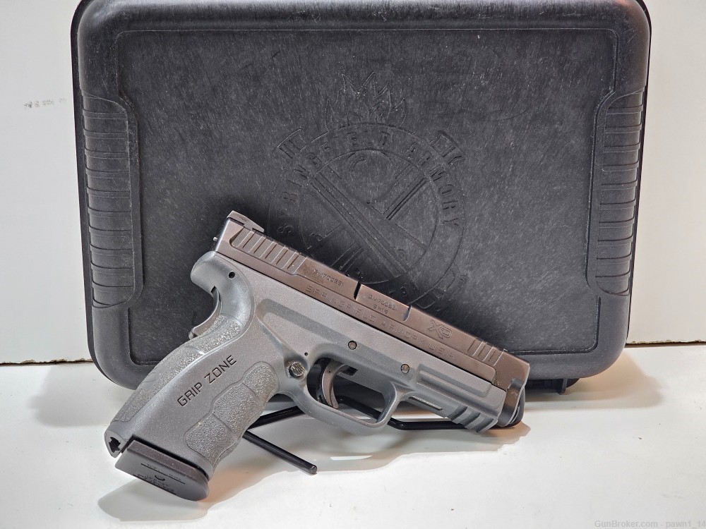 Springfield XD 9 comes with 2 magazine and case-img-0