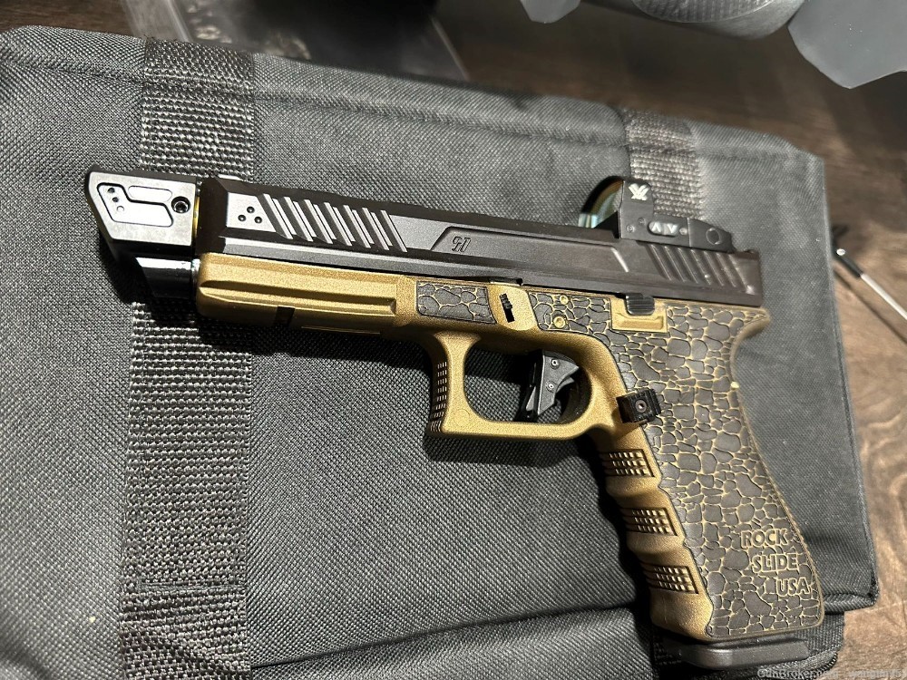 Glock 17 gen 3 custom-img-1