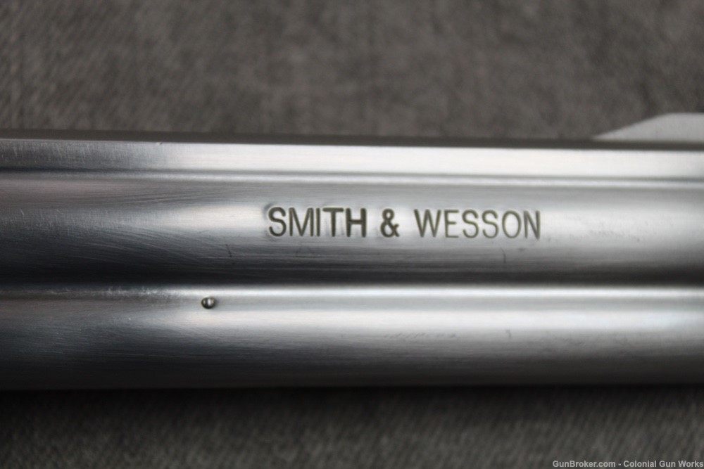 Smith & Wesson 617-6, 22 L.R. 6" Barrel, Stainless Steel-img-3