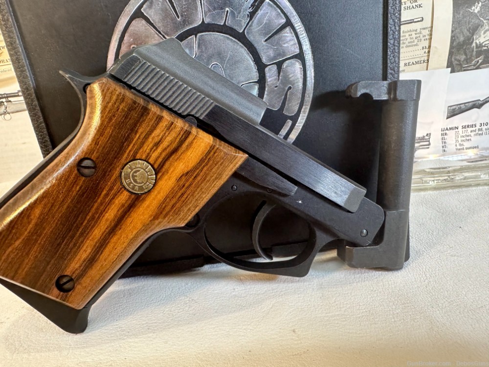 TAURUS PT 22 22LR PT-22 VERY CLEAN! PENNY AUCTION! -img-2