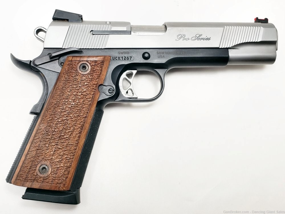 Smith & Wesson SW1911 Pro Series .45 ACP 178011-img-1