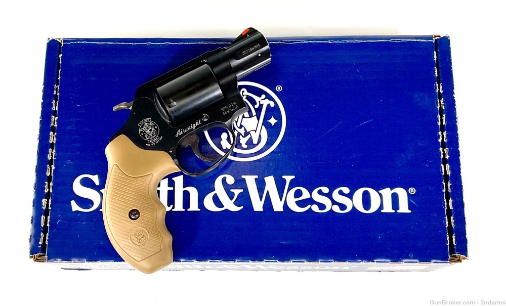 Smith & Wesson S&W 360, M360, J frame, Airweight Revolver, 357 Mag - LNIB-img-9