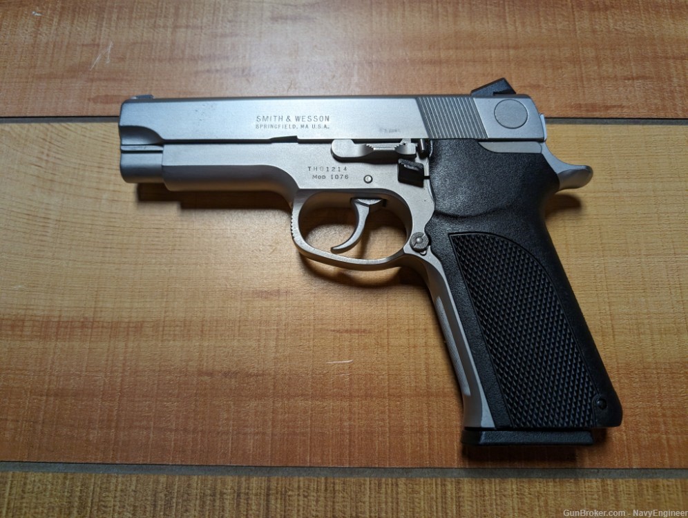 S&W Model 1076 10mm with decocker Smith & Wesson 3rd gen stainless -img-2