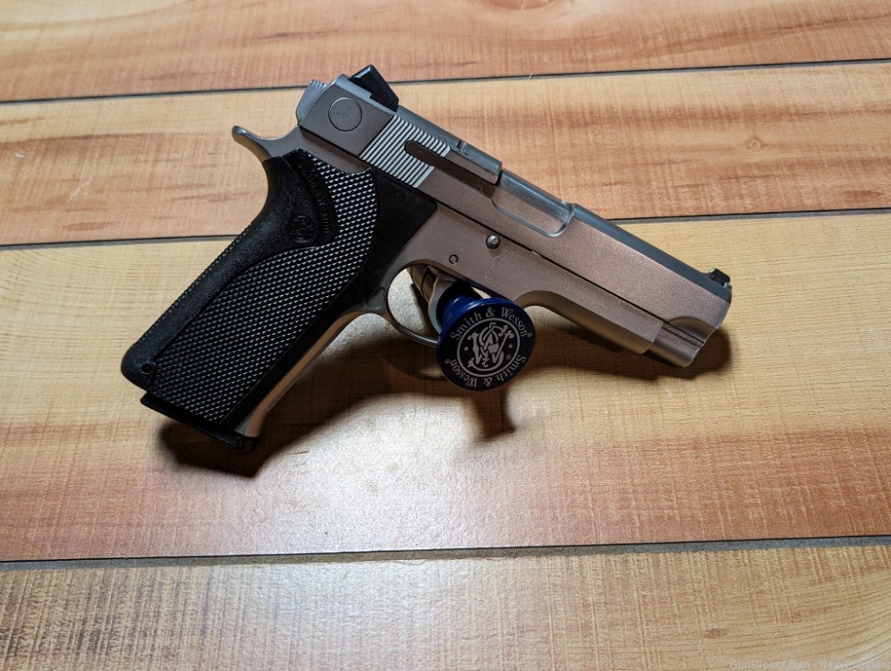 S&W Model 1076 10mm with decocker Smith & Wesson 3rd gen stainless -img-10