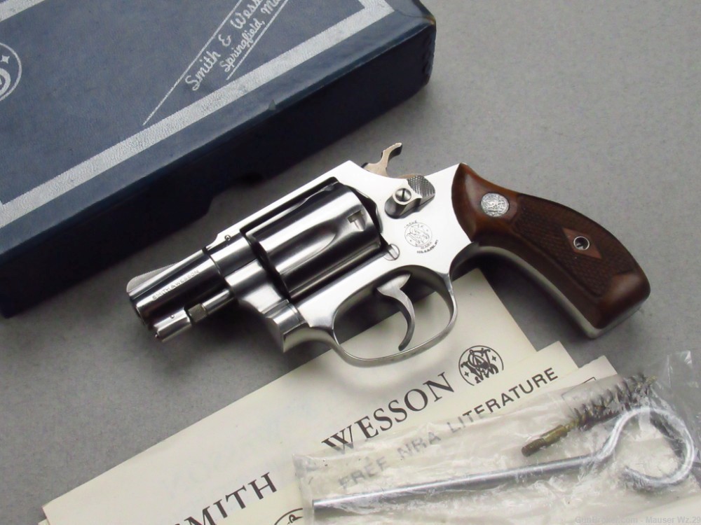Very rare 1966 2" MODEL 60 Smith & Wesson Revolver Chiefs Special 38 S&W 36-img-0