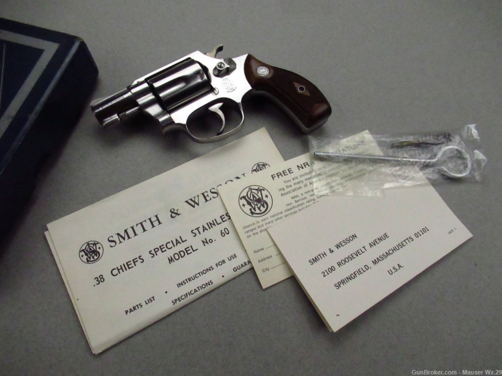 Very rare 1966 2" MODEL 60 Smith & Wesson Revolver Chiefs Special 38 S&W 36-img-79