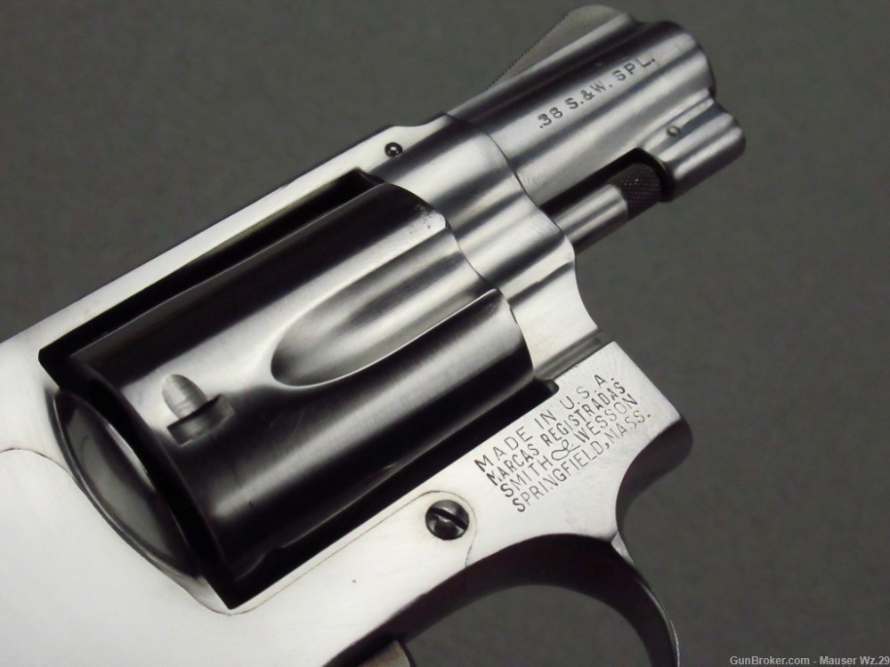 Very rare 1966 2" MODEL 60 Smith & Wesson Revolver Chiefs Special 38 S&W 36-img-42