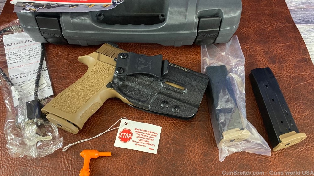 Sig Sauer P-320 X- Carry 9mm 17rd Coyote W/ Wilson Combat holster W320XCA-9-img-0