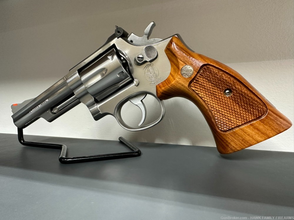 SMITH & WESSON 66-3 *PRE-LOCK* POLISHED STAINLESS 357 MAG 4" STUNNING -img-6