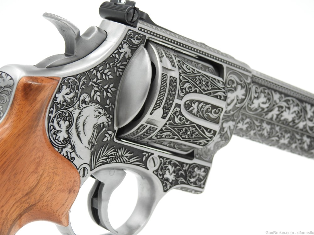 Rare Collector Custom Engraved S&W Smith & Wesson 629 Classic 6.5" 44 MAG-img-12
