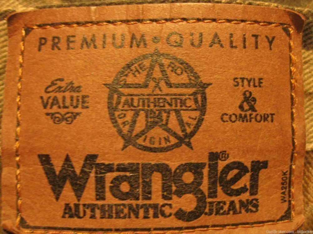 Wrangler RealTree Camo Hunting Denim 34x30 Extra Quality  slight use-img-6