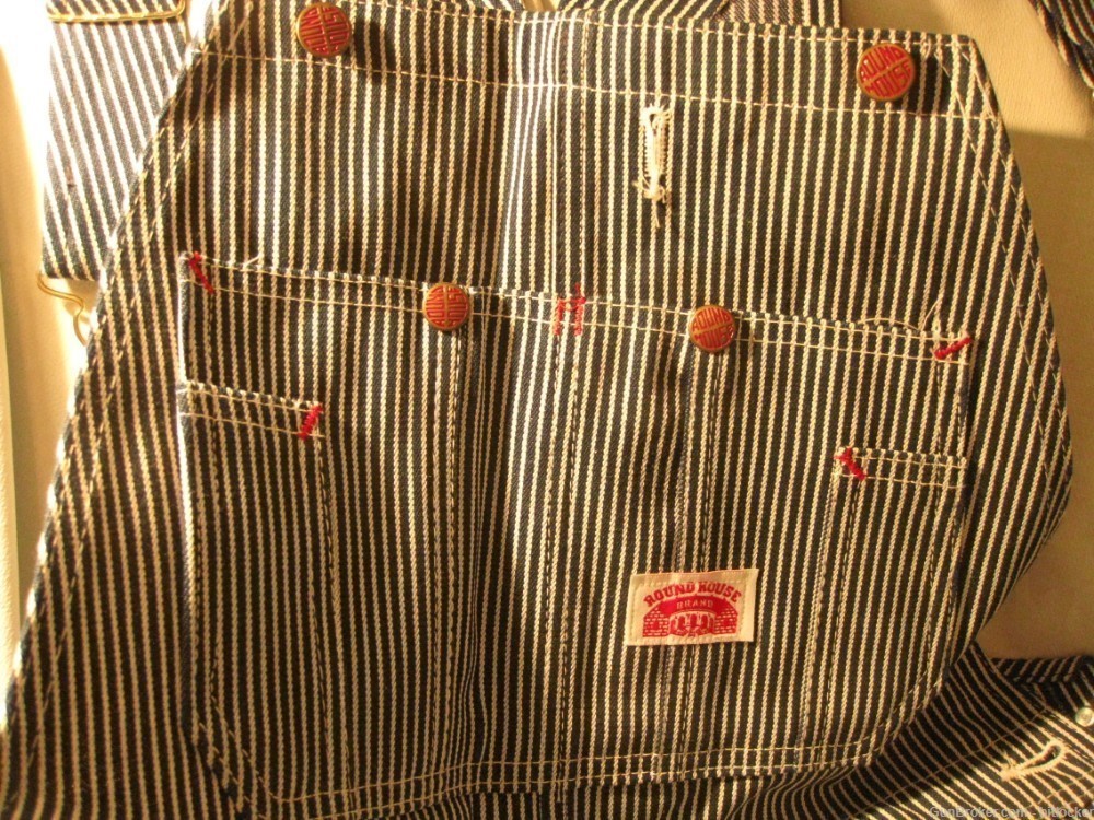 New Round House #45 Made in USA Vintage Hickory Stripe Bib Overalls 32x32-img-4