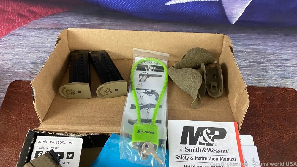 Smith and Wesson M&P9 M2.0 9mm NO THUMB SAFETY FULL SIZE 17rd unfired 11989-img-5