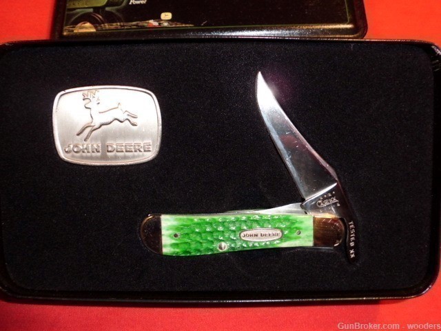 Case XX John Deere 61953 L SS Russlock Green Bone Pocket Knife 2001 Tin JD-img-1