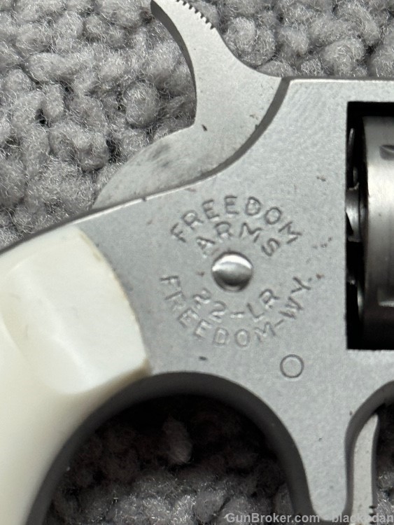 Freedom Arms Mini .22LR pre patent with holster.-img-3