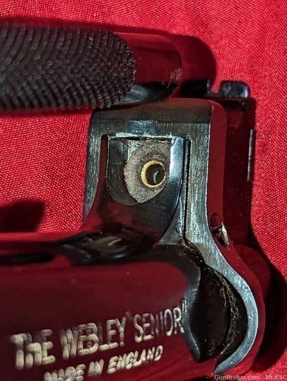 WEBLEY SENIOR 1963 air pistol. .22 caliber Rare, in exc. condition. -img-8