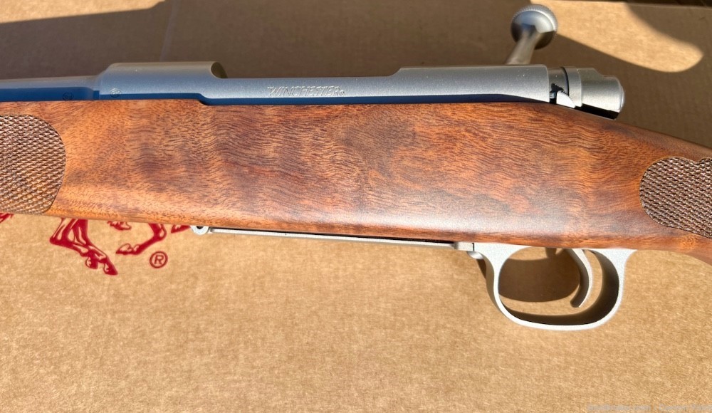 Winchester 70 Stainless Featherweight .243 WIN. 22" NIB  AA+  WOOD -img-22