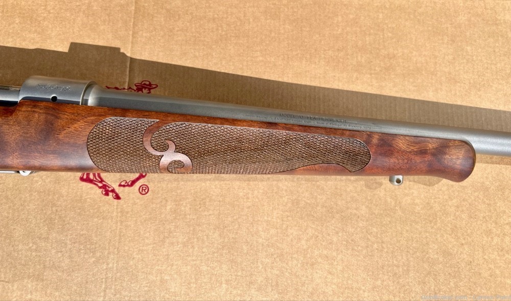 Winchester 70 Stainless Featherweight .243 WIN. 22" NIB  AA+  WOOD -img-8