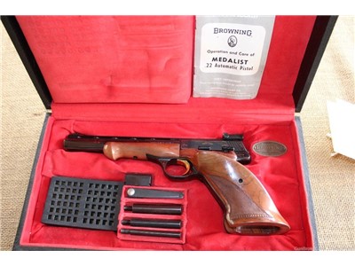 Browning Gold Medalist .22 LR Automatic Target Pistol in Case/ Extras! WOW!