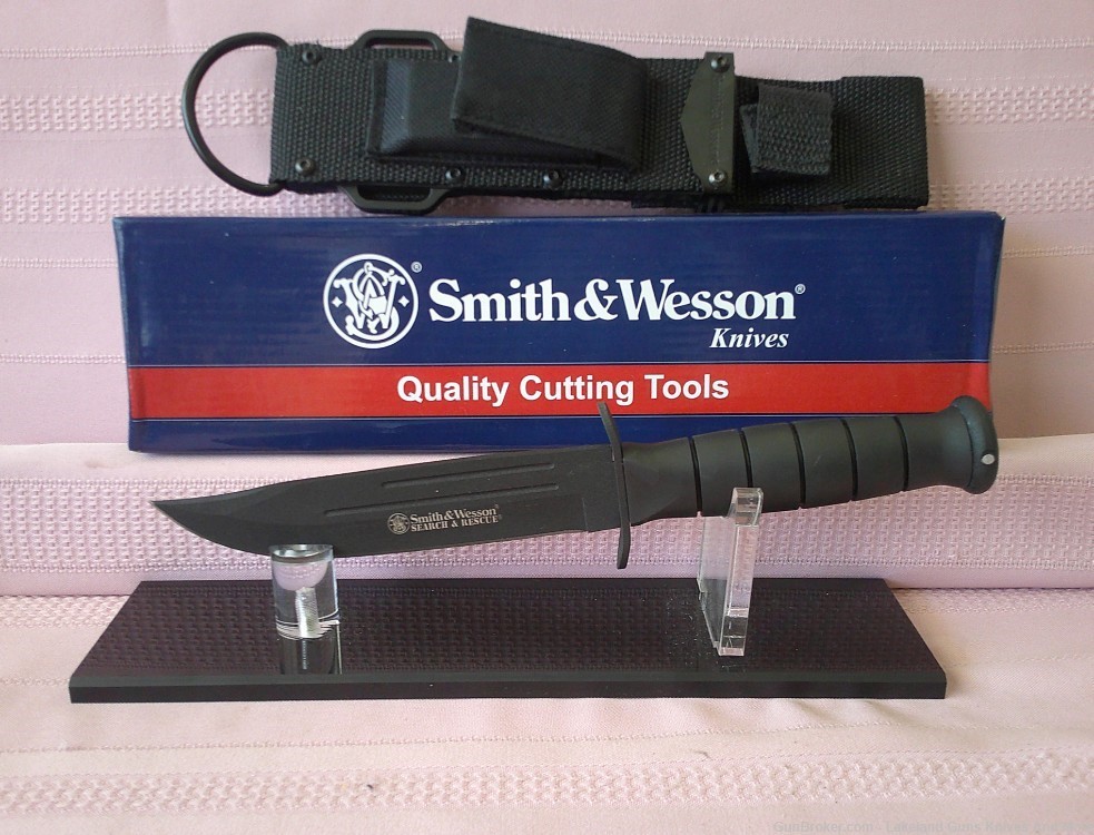 NIB SMITH & WESSON Search & Rescue Fixed Blade Military Knife WBox & Sheath-img-0