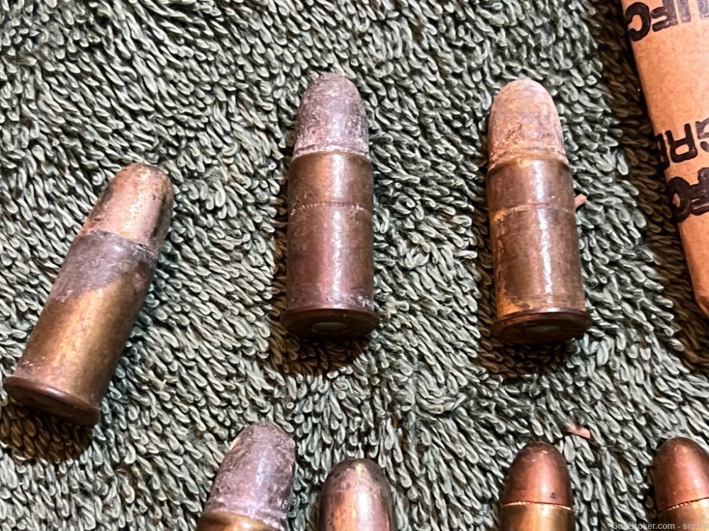 ANTIQUE & VINTAGE AMMO COLLECTION-img-3