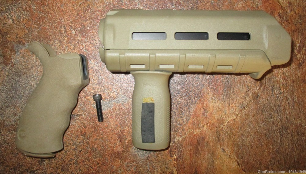 AR-15 MAGPUL Tan Polymer Handguard and Tan ERGO Grip in Good Used Condition-img-0