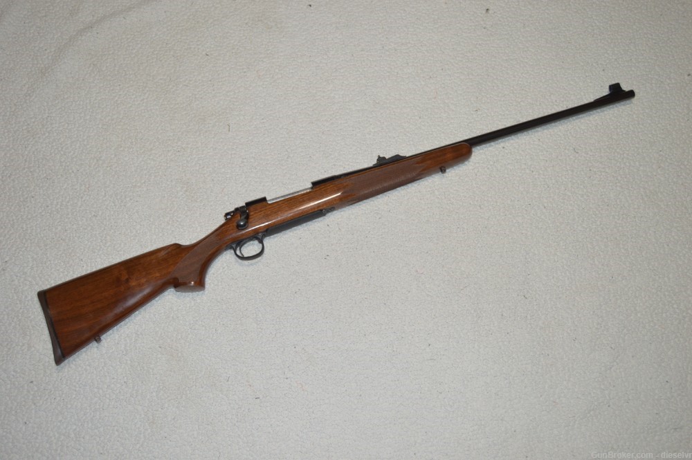 VERY NICE Remington 700 BDL / Classic 7mm Remington Magnum With Sights-img-0