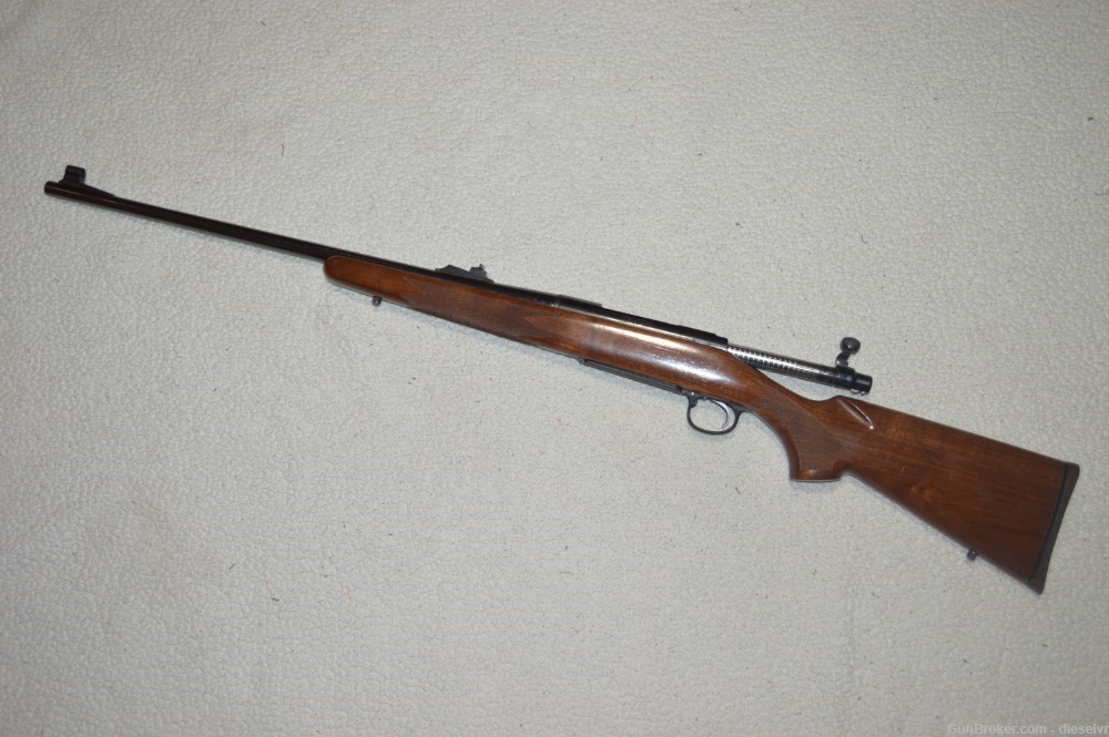 VERY NICE Remington 700 BDL / Classic 7mm Remington Magnum With Sights-img-2