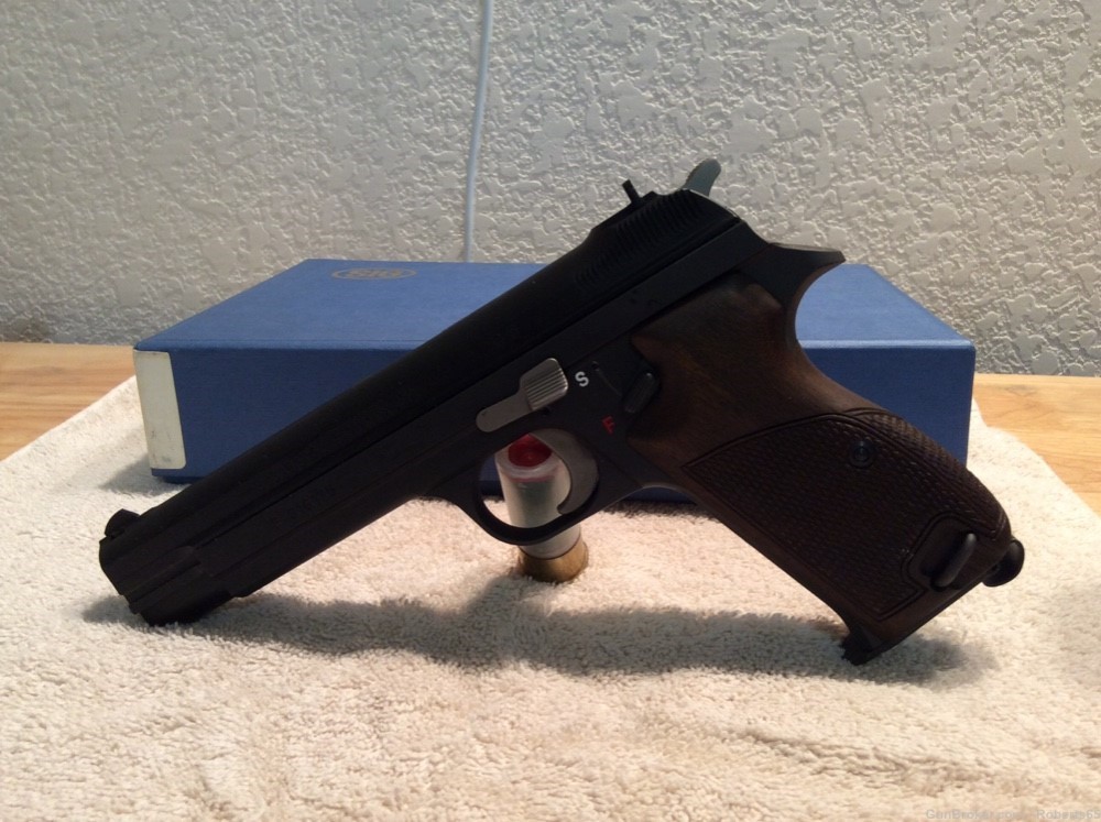 Swiss Sig p210-6 with .22 caliber conversion-img-12