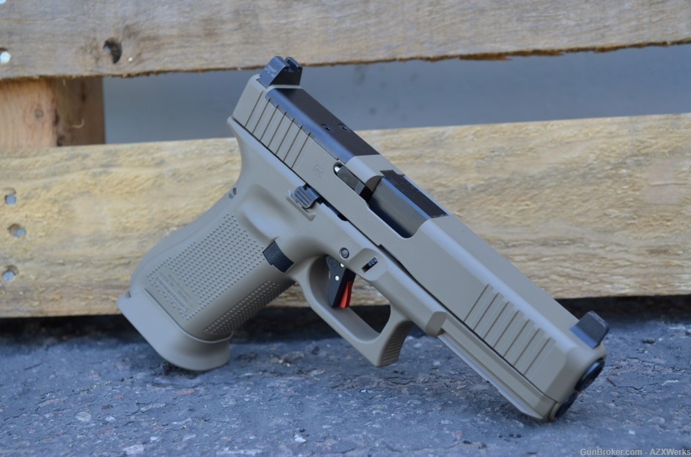 Glock 17 G5 MOS X-Werks Magpul FDE Magwell Timney Alpha Trijicon Sup HT NS -img-3