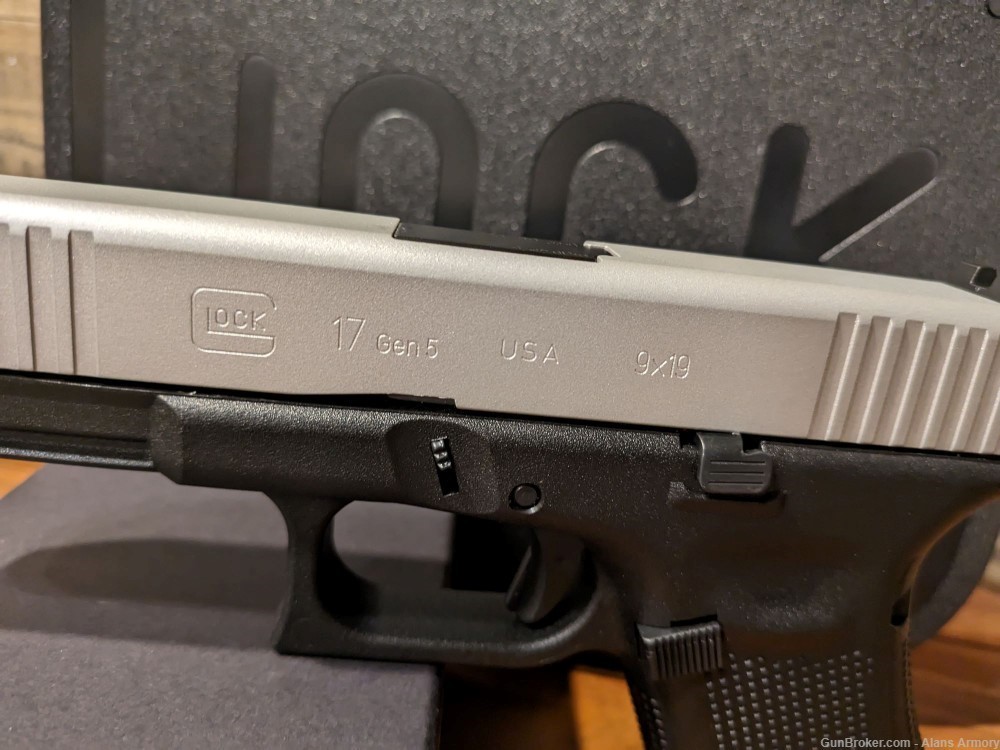 New Gen 5 Glock 17 - Apollo Custom Special Edition- 3 mags & case included-img-2