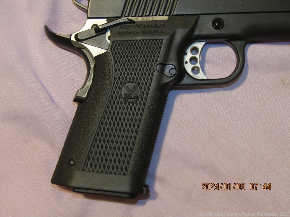 Wilson Combat, KZ-45, 5 inch barrel, with 4 magazines and soft case, excell-img-16