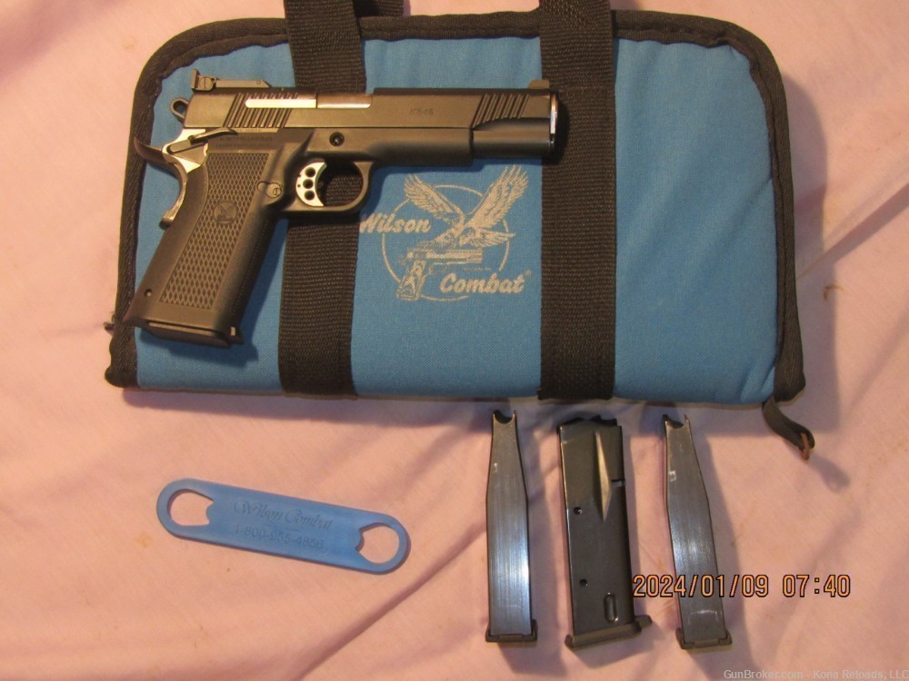 Wilson Combat, KZ-45, 5 inch barrel, with 4 magazines and soft case, excell-img-3