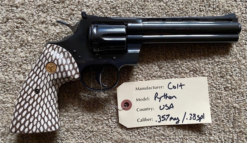 Genuine Cobra Skin Grips for Colt Python Revolver w/medallions GRIPS ONLY-img-0
