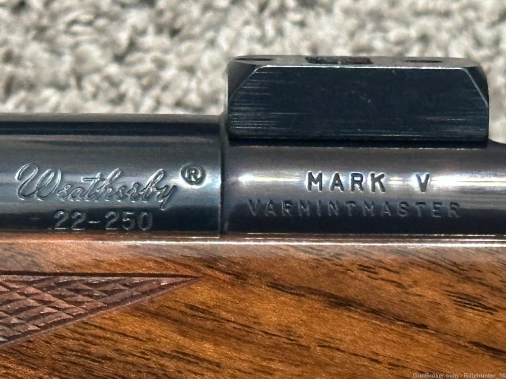 Weatherby Mark V Varmintmaster 22-250 rem rare 26” brl AAA+ wood nice-img-11