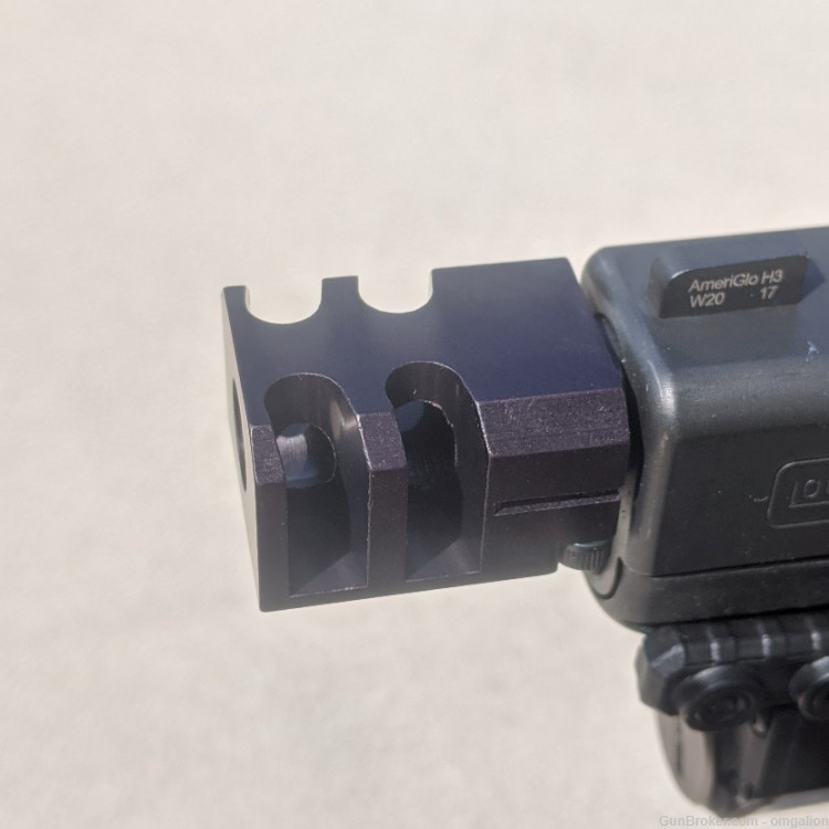 9/16"x24 .40cal Muzzle Brake, Black Ano, 10-degree for Glock 17 width slide-img-3