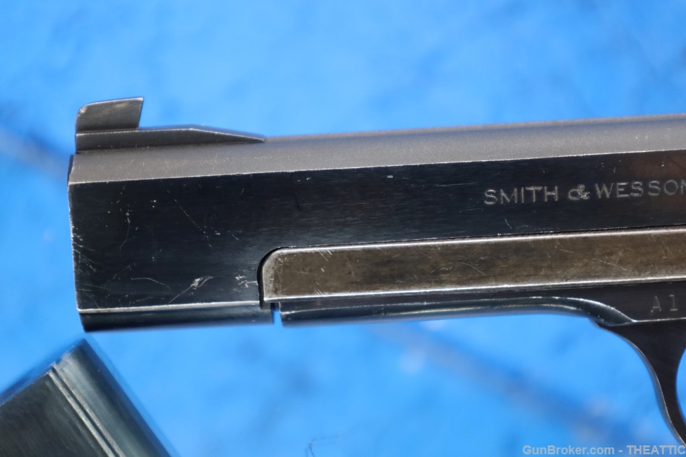 SMITH & WESSON MOD 41 22 LR SEMI AUTO TARGET PISTOL DATED 1970 C&R ELIGIBLE-img-8