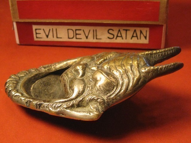 Horned Evil Devil Head Satan Demon Incense Burner Ash Tray  Silver?-img-0