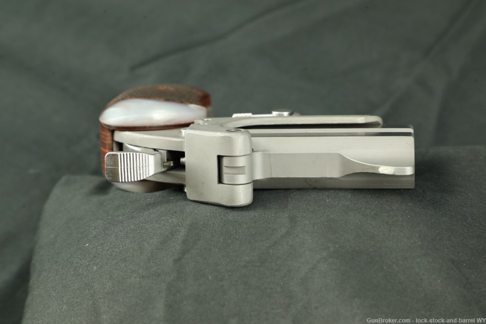 Bond Arms Roughneck Defender 9mm Double Barrel Derringer Pistol w/ Box-img-5