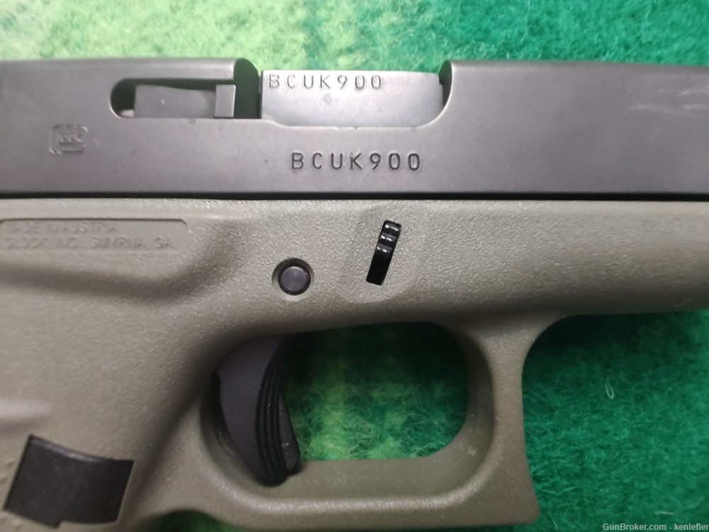GLOCK 43 WITH 2 MAGAZINES IN THE FACTORY BOX 9MM-img-8