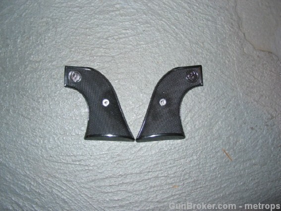 Ruger Revolver Grips-NEW!-img-0