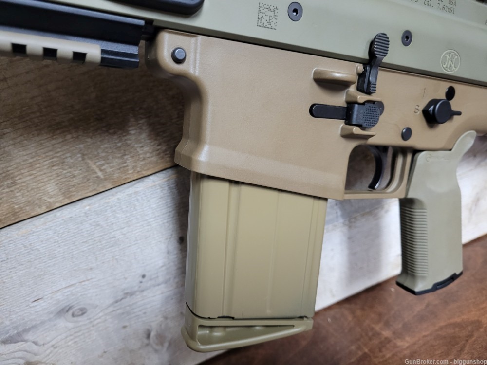 Used FN Scar 17S 7.62x51 FDE W/ Accessories Great Condition!-img-20