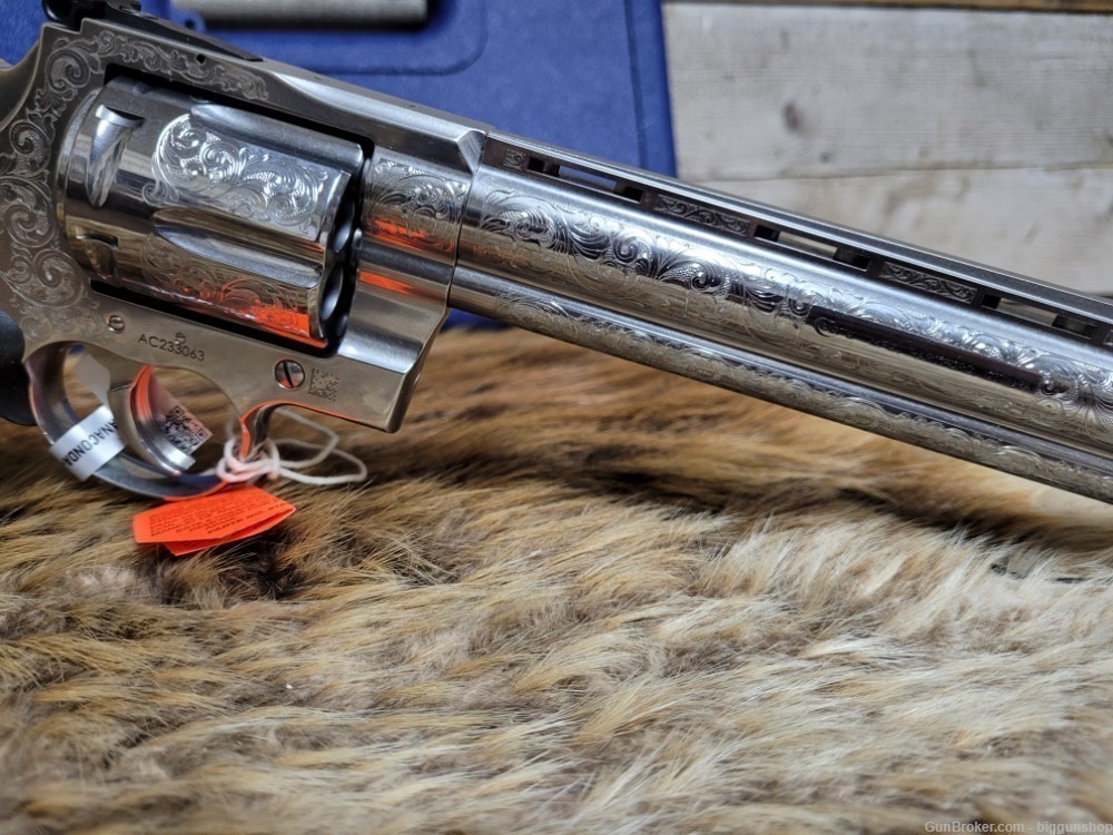 New Colt Anaconda 8'bbl 44Mag Davidsons Exclusive Engraved Stainless Steel -img-12