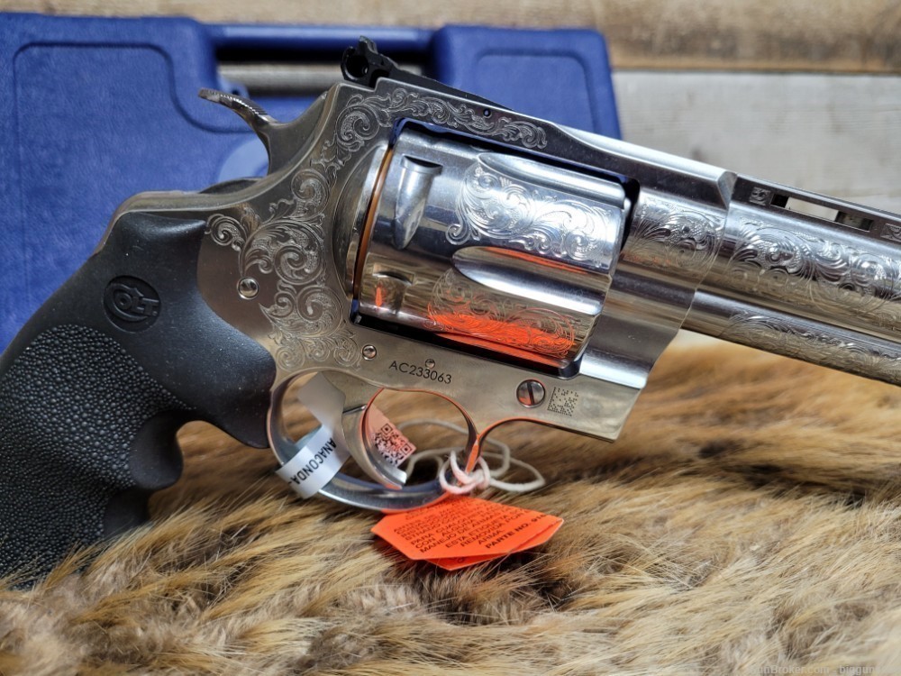 New Colt Anaconda 8'bbl 44Mag Davidsons Exclusive Engraved Stainless Steel -img-13