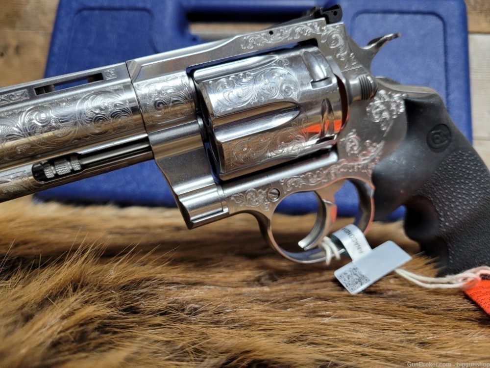 New Colt Anaconda 8'bbl 44Mag Davidsons Exclusive Engraved Stainless Steel -img-7